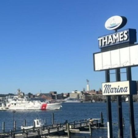 Thames Inn And Marina 格罗顿 外观 照片