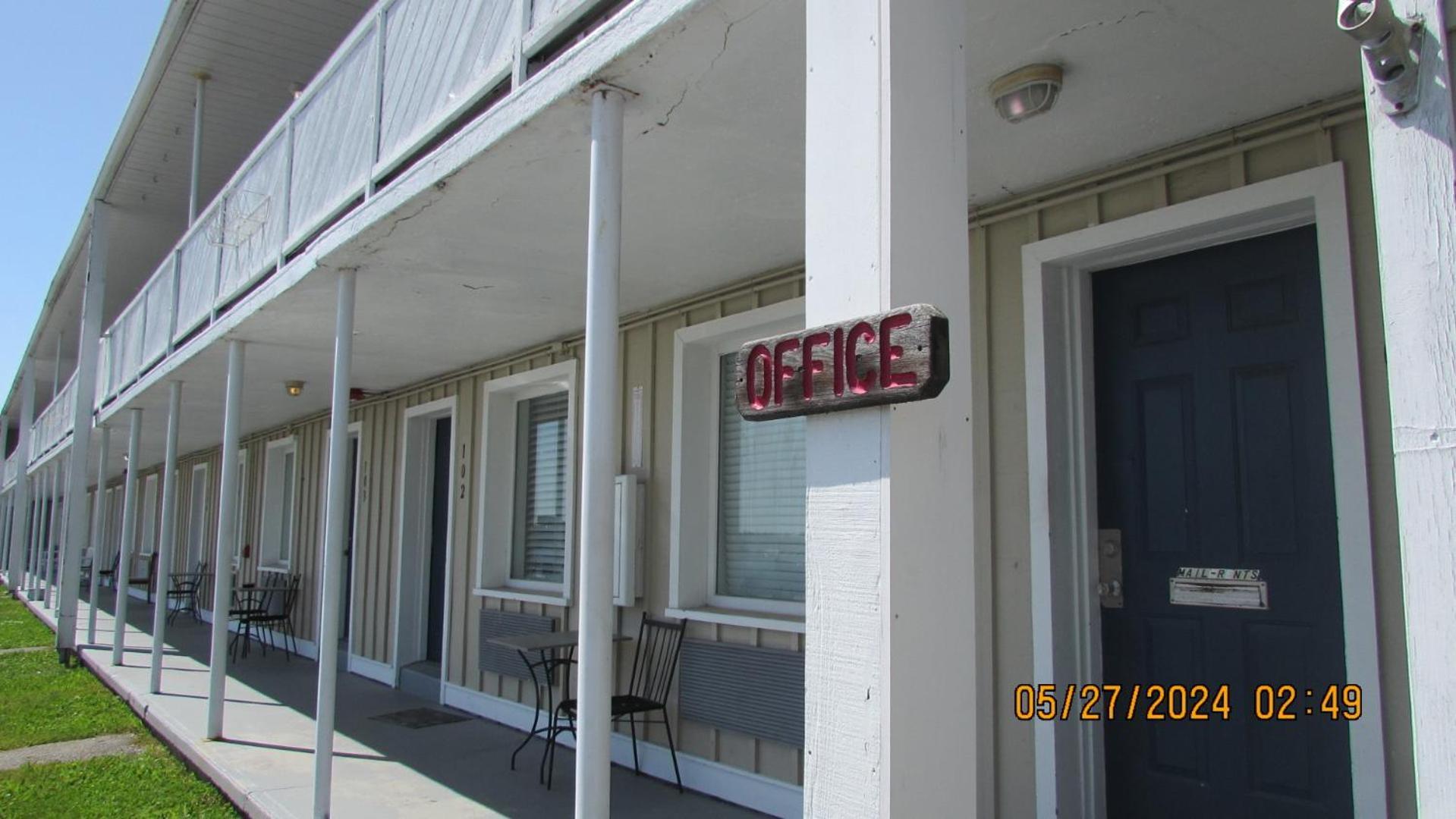 Thames Inn And Marina 格罗顿 外观 照片